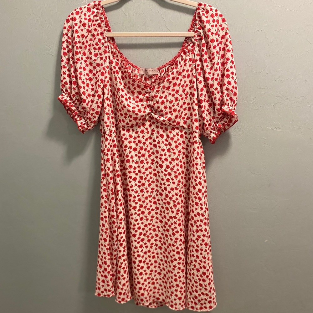 Red floral short sleeve dress